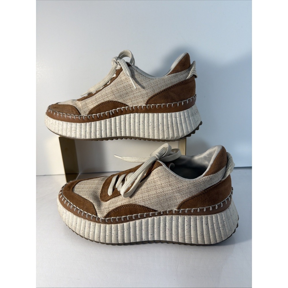 Universal Thread Sneakers Womens 9 Chunky Platform Beige & Tan Casual Lace Up